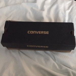 Converse in women’s suze 6